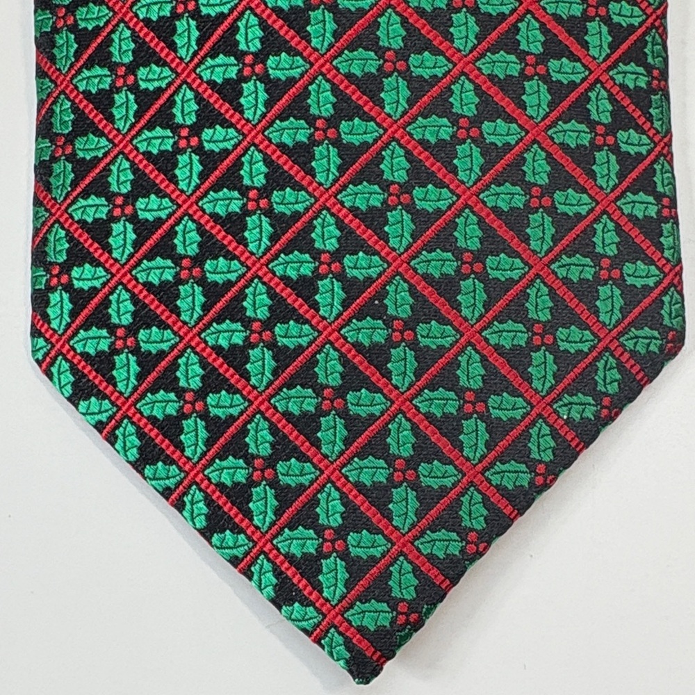 Hallmark Holiday Handmade Silk Tie with elegant holly Pattern